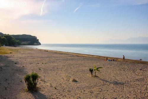 Villa Kostas Beach Estate With Private Pool