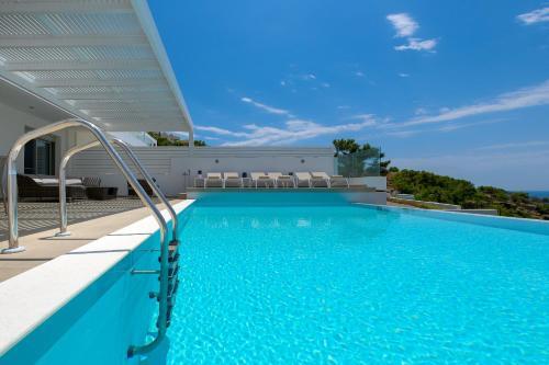 Villa Mimosa In Pefkos (Lindos Area)