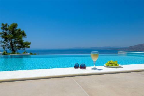 Villa Dione In Pefkos
