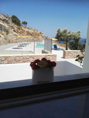 Bouganville Bed & Breakfast Stegna