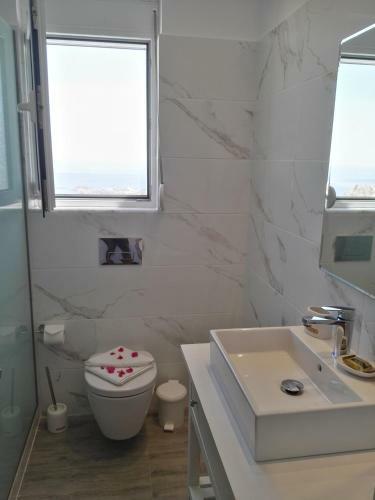 Bouganville Bed & Breakfast Stegna
