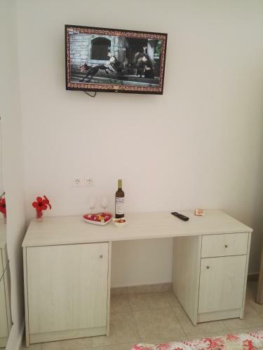 Bouganville Bed & Breakfast Stegna