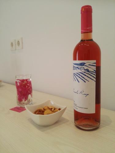 Bouganville Bed & Breakfast Stegna