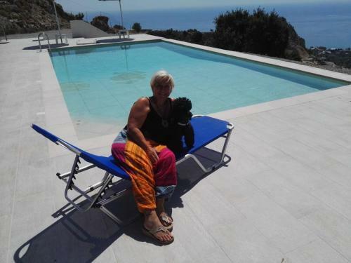 Bouganville Bed & Breakfast Stegna