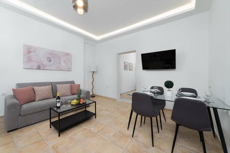 Ariadni Apartments