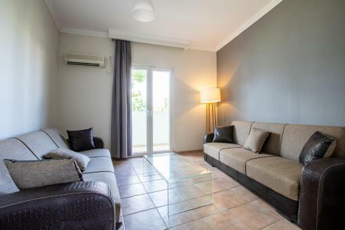 Hotel White Olive Premium Cameo