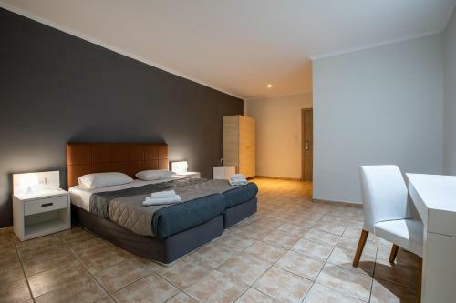 Hotel White Olive Premium Cameo