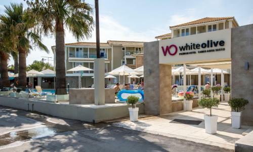 Hotel White Olive Premium Cameo