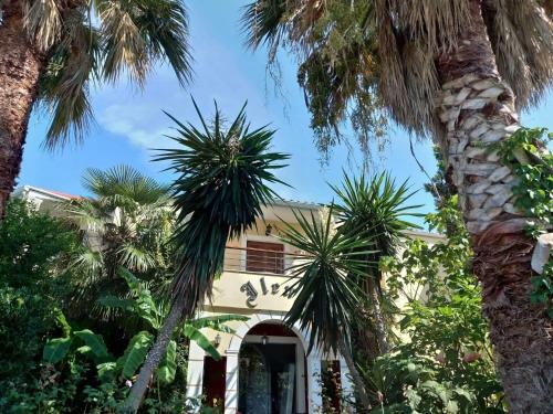 Ilena Hotel