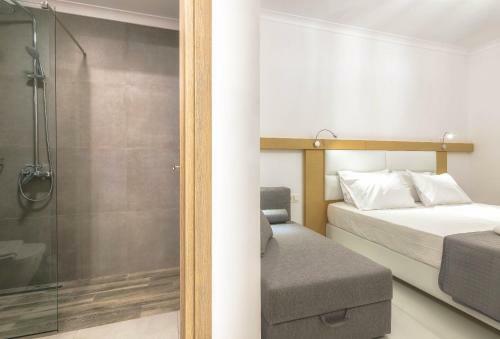 Bed & Breakfast White Canvas Boutique Studios
