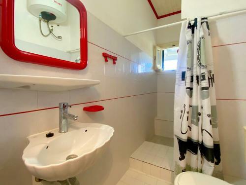 Sofia Sapphire Apartment - Acharavi Center