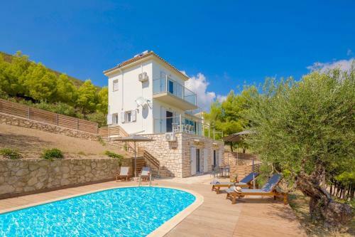 Villa Keri Homes