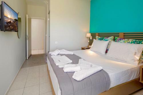 Villa Keri Homes