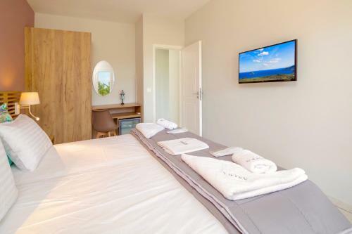 Villa Keri Homes