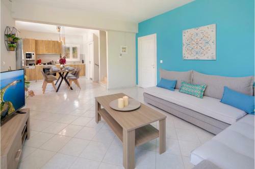 Villa Keri Homes