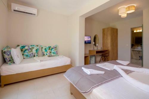 Villa Keri Homes