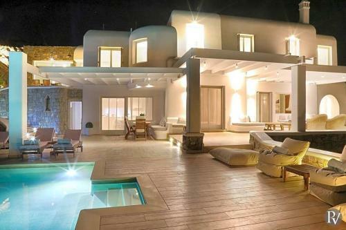 Agrari Villa Sleeps 24 With Pool Air Con And Wifi