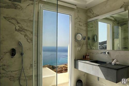 Agrari Villa Sleeps 24 With Pool Air Con And Wifi