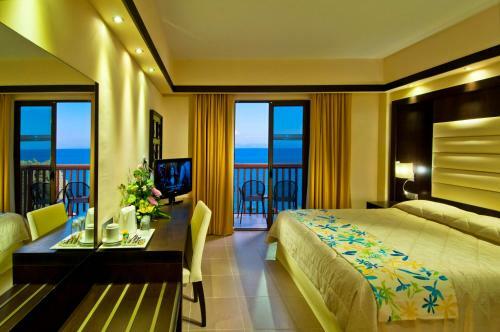 Hotel Oceanis Beach & Spa Resort
