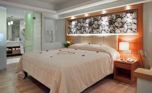 Hotel Oceanis Beach & Spa Resort
