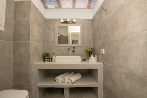 Serene Villa By Stylish Stays