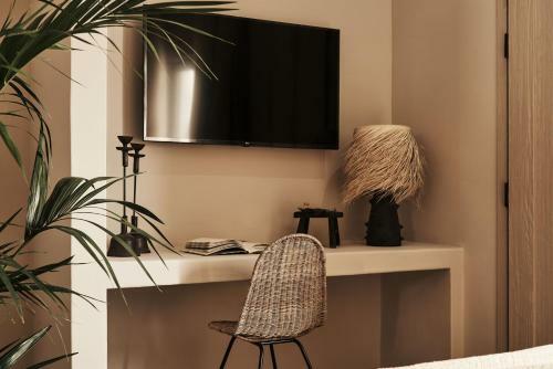 Habitat Mykonos All Suite Hotel
