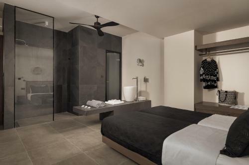 Pefki Villa Sleeps 6 With Pool And Air Con