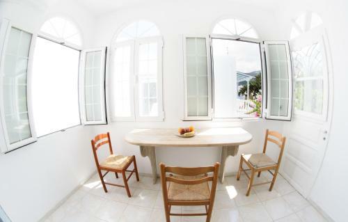 Lefkothea Hotel
