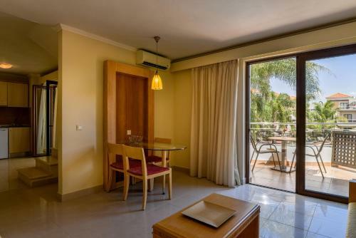 Hotel Okeanis Golden Resort