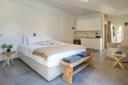 Boho Living, Apartments With Shared Pool Next The Beach
