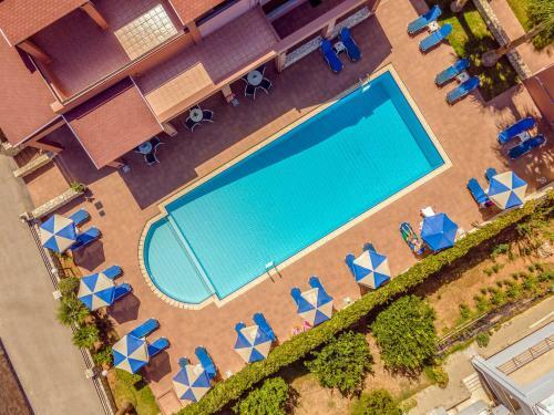 Theos Holidays Apartments
