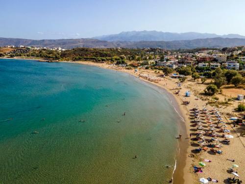 Theos Holidays Apartments