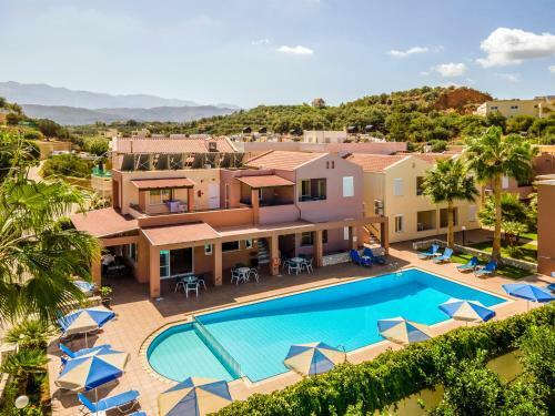 Theos Holidays Apartments