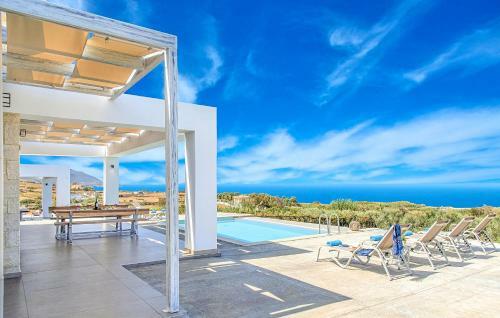Vista Mare Villas Heated Pool