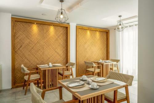 Costa Grand Boutique Hotel