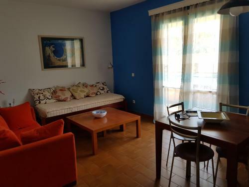 Corfu Glyfada Beachfront Apartment 7