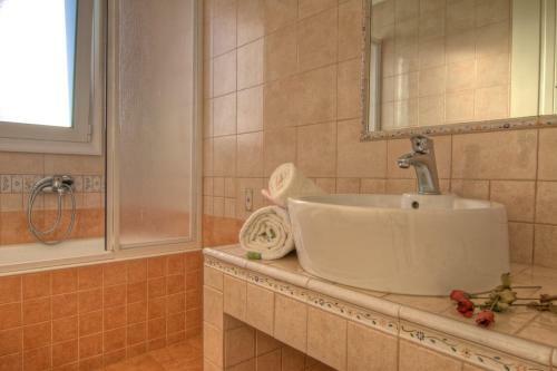 Hloi- Gerani Villas With Private Pooi