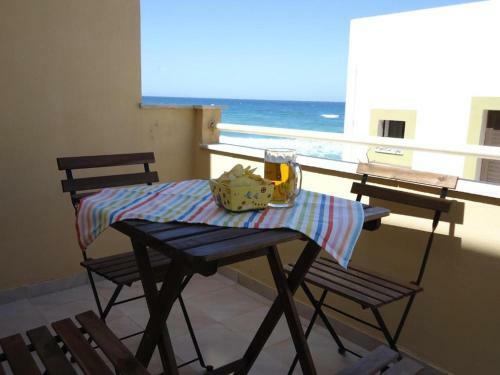 Apartment With Sea View And Swimming Pool