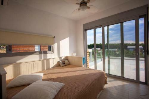 Island Villa Sani