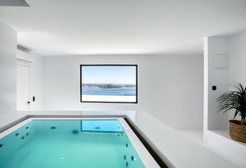 Psarou Black Villa 2