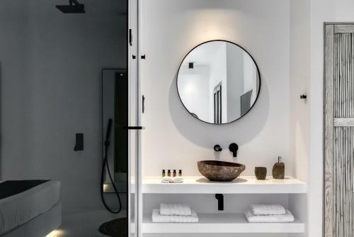 Psarou Black Villa 2