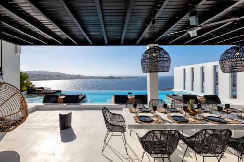 Psarou Black Villa 2