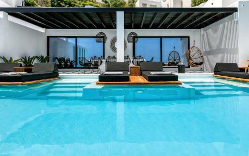 Psarou Black Villa 2