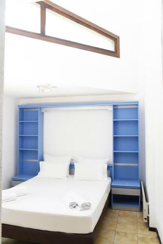 Peekaboo Shared Pool Villa