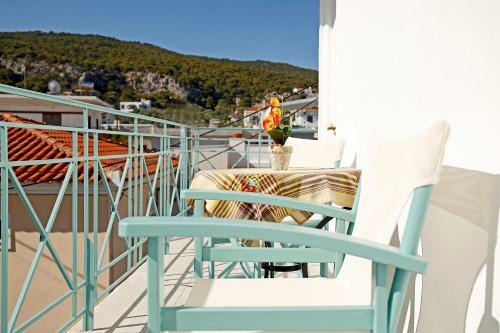 Bed & Breakfast Agistri Apartments