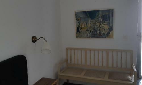 Hostal Vougli View