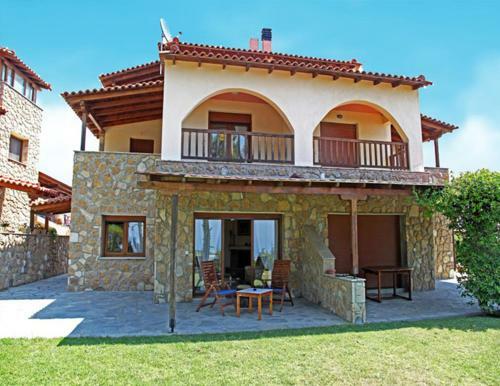 Akrogiali Villas