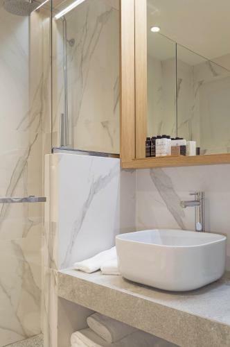 Hotel Eco Green Residences & Suites