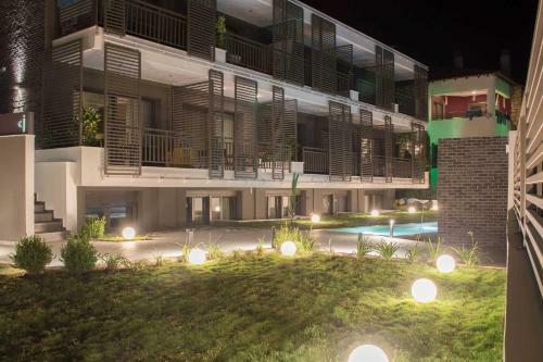 Hotel Eco Green Residences & Suites