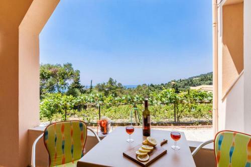 Apartamento Loukia's 4